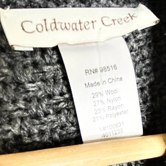 NWT Coldwater Creek Gray Knit Sweater Poncho Wool Blend Fringe One Size Boho - Picture 9 of 10